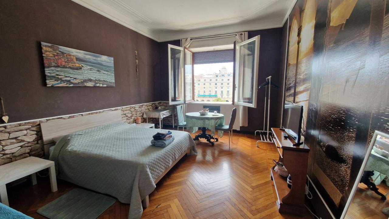 B&B Piazza Della Vittoria เจนัว ภายนอก รูปภาพ